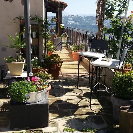 La Tuiliere Homestay szállás *